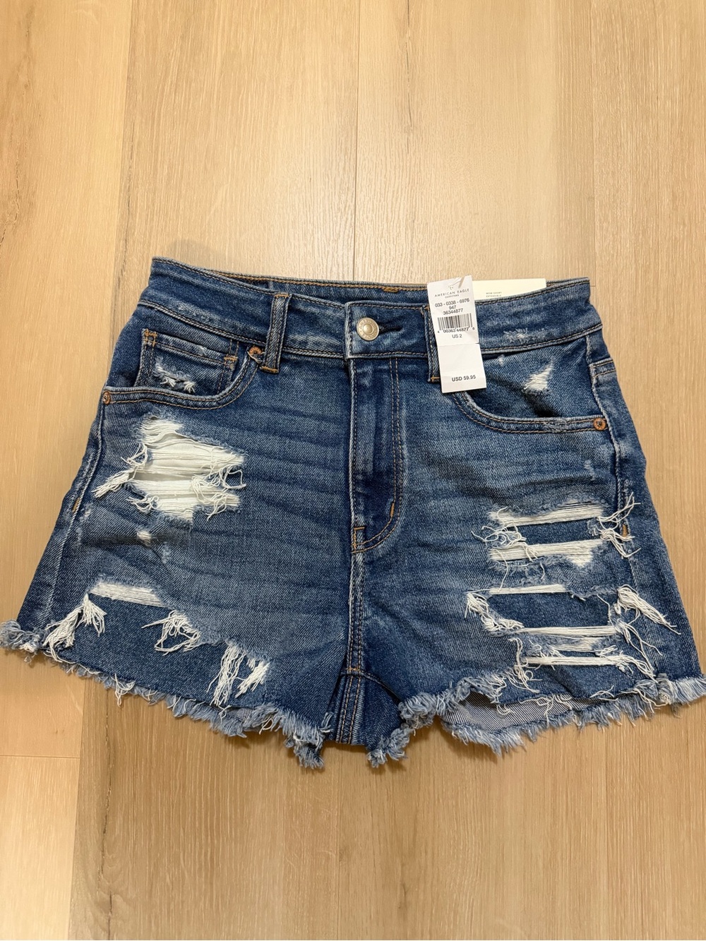 American Eagle -super high rise STRETCH
MOM DENIM SHORT